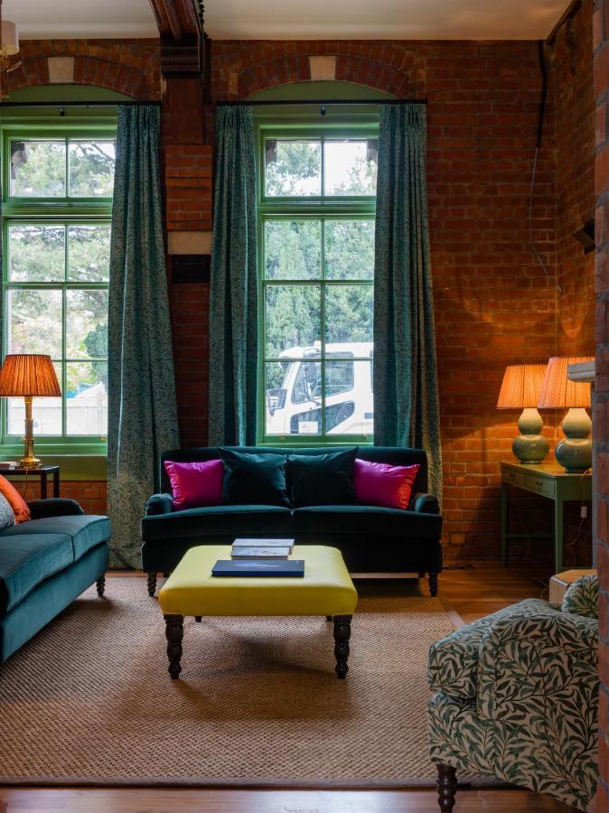 The Observatory Hotel 크라이스트처치 외부 사진 The interior of the former stable block