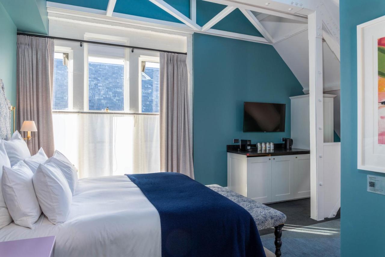 The Observatory Hotel 크라이스트처치 외부 사진 A room at the hotel