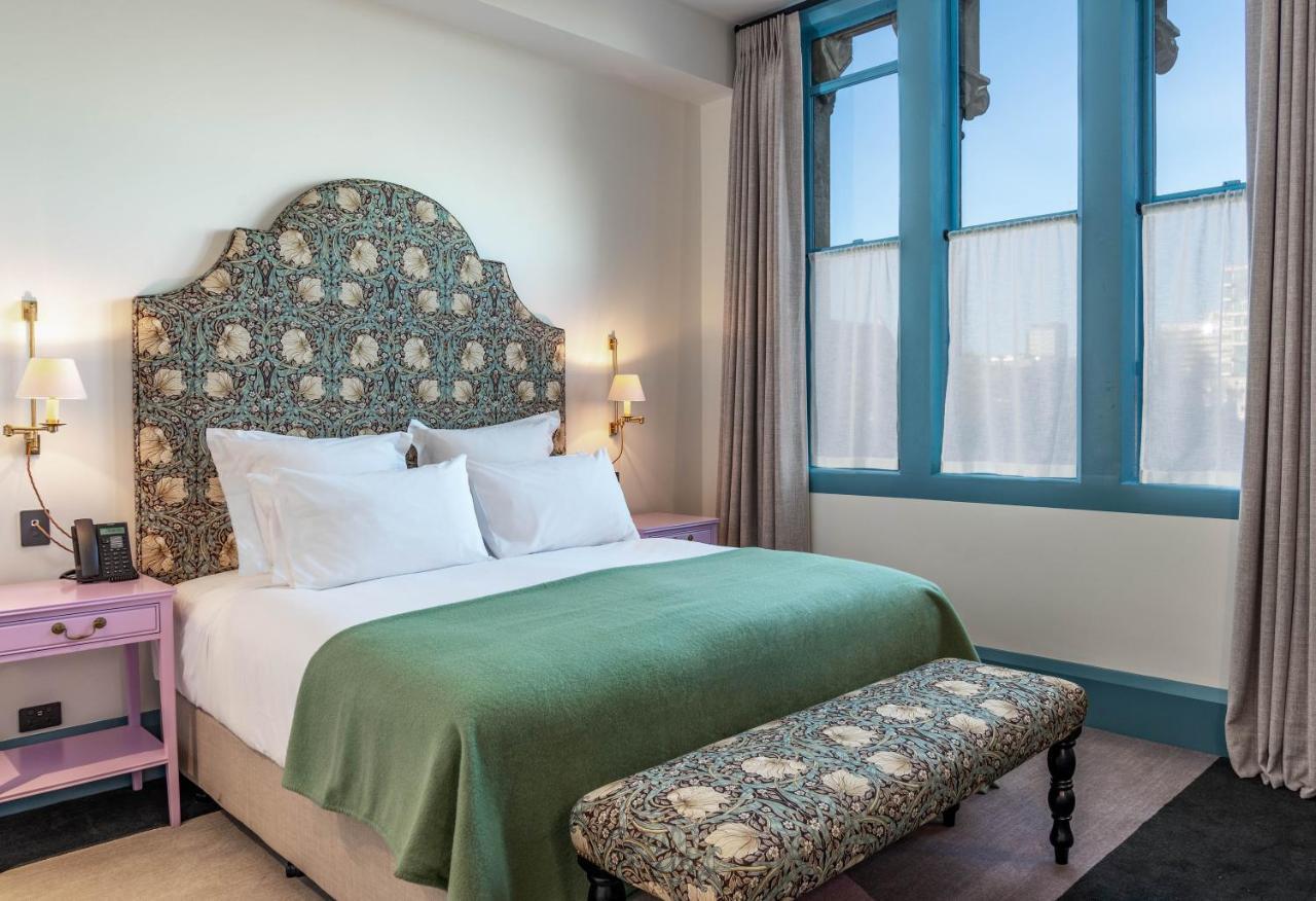 The Observatory Hotel 크라이스트처치 외부 사진 A bedroom at the Hotel