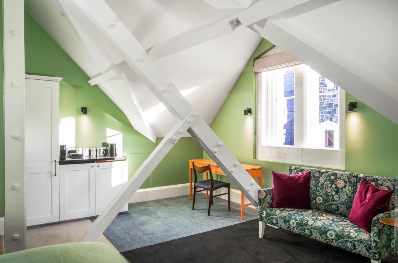 The Observatory Hotel 크라이스트처치 외부 사진 A room at the hotel